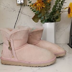 UGG MINI WINTER BOOTS FOR WOMEN